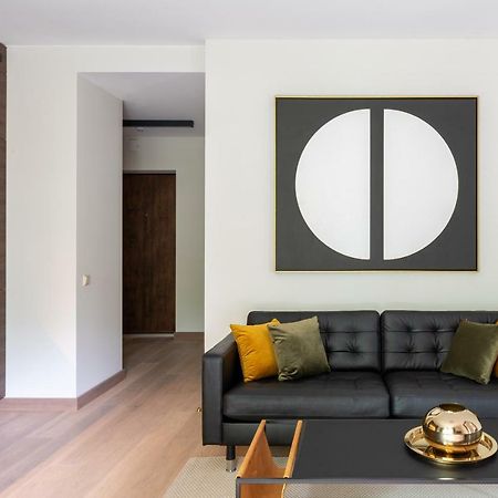 Modern Boutique Apartment In The City Center Друскининкай Экстерьер фото